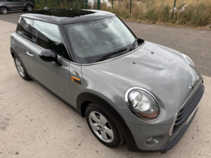 2015 MINI Hatch 1.5 Cooper 3-Door Hatch in Grey — image 3