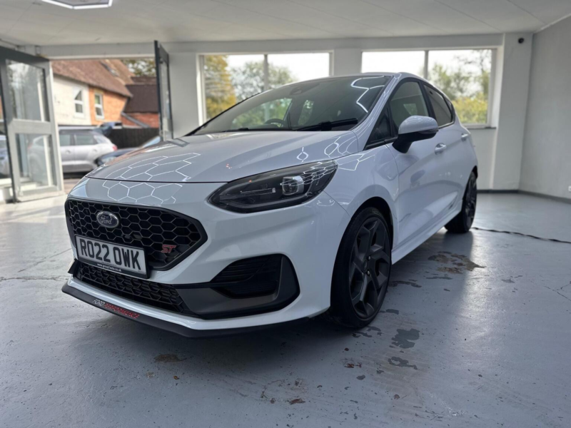 2022 Ford Fiesta 1.5t Ecoboost St-3 Euro 6 (s/s) 5dr in White — image 1