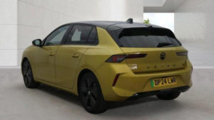 2024 Vauxhall Astra Electric 54kwh Gs Auto 5dr in Yellow — image 3