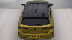 2024 Vauxhall Astra Electric 54kwh Gs Auto 5dr in Yellow — image 5