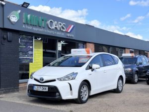 2017 Toyota Prius+ 1.8 Vvt-H Icon in White — image 2