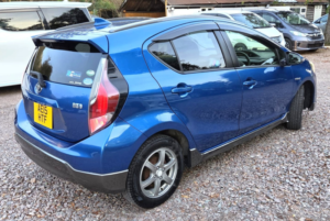 2015 Toyota Aqua 1.5l Hybrid - X Urban Edition - Ulez/caz Pass- Free 24months Gold Warranty & 12months Aa Breakdown Cover in Blue — image 4