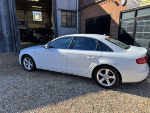 2012 Audi A4 2.0 Tdie Se Technik in White — image 5
