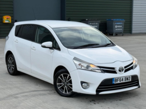 2014 Toyota Verso 1.6 D-4d Icon Euro 5 (s/s) 5dr in White — image 5