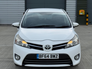 2014 Toyota Verso 1.6 D-4d Icon Euro 5 (s/s) 5dr in White — image 6