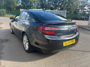 2014 Vauxhall Insignia 2.0 Cdti Ecoflex Sri Hatchback 5dr Diesel Manual Euro 5 (s/s) (163 Ps) in Black — image 2