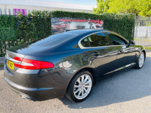 2012 Jaguar Xf D Luxury in Grey — image 2