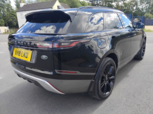 2018 Land Rover Range Rover Velar 2.0 D240 R-Dynamic S in Black — image 5
