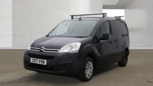 2017 Citroen Berlingo 1.6 Bluehdi 625 Enterprise L1 5dr in Black — image 3