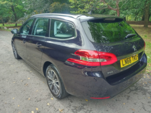 2016 Peugeot 308 Sw 1.6 Bluehdi Allure in Blue — image 4