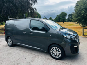 2023 Vauxhall Vivaro 1.5 Turbo D 2700 Pro L1 H1 Euro 6 (s/s) 6dr in Grey — image 2