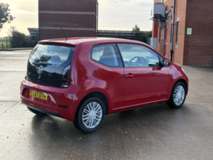 2017 Volkswagen Up! 1.0 Move Up! in Red — image 3