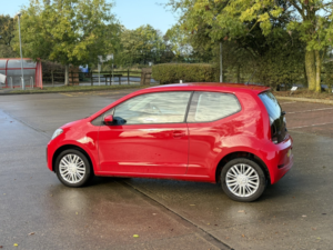 2017 Volkswagen Up! 1.0 Move Up! in Red — image 5