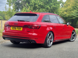 2018 Audi A4 Avant 2.0 Tfsi Quattro Black Edition in Red — image 2