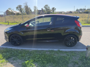 2016 Ford Fiesta 1.0 T Ecoboost Zetec S in Black — image 6