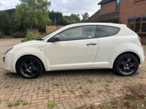 2016 Alfa Romeo Mito 0.9 Mito 875cc Tb Twinair 105 Bhp Qv Line in White — image 5