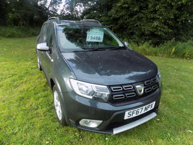 2018 Dacia Sandero Stepway 0.9 Tce Ambiance Euro 6 (s/s) 5dr in Grey — image 1