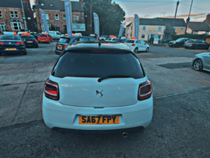 2017 Ds Automobiles Ds 3 1.6 Bluehdi Connected Chic Euro 6 (s/s) 3dr in White — image 5