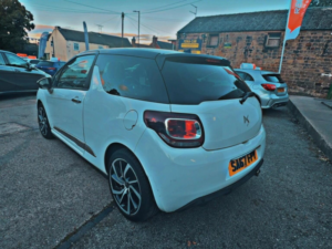 2017 Ds Automobiles Ds 3 1.6 Bluehdi Connected Chic Euro 6 (s/s) 3dr in White — image 6