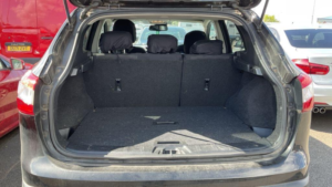 2016 Nissan Qashqai 1.2 Dig-T N-Connecta 2WD Euro 6 (s/s) 5dr in Black — image 5