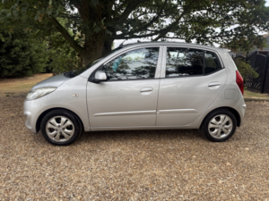 2012 Hyundai I10 1.2 Style in Silver — image 2