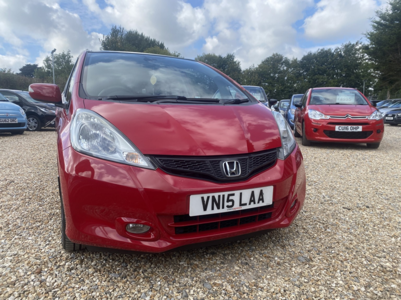 2015 Honda Jazz 1.4 I-Vtec Ex in Red — image 1