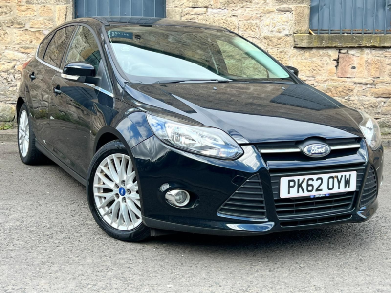 2012 Ford Focus 1.6 Tdci Zetec Hatchback 5dr Diesel Manual Euro 5 (s/s) (115 Ps) in Black — image 1