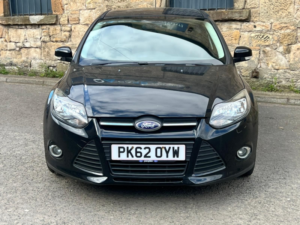 2012 Ford Focus 1.6 Tdci Zetec Hatchback 5dr Diesel Manual Euro 5 (s/s) (115 Ps) in Black — image 6