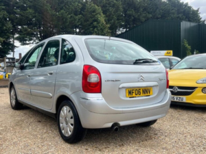 2006 Citroen Xsara Picasso 1.6 Hdi Exclusive 5dr in Silver — image 5