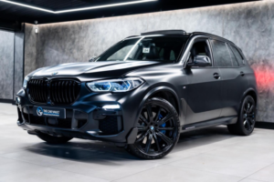 2021 BMW X5 3.0 40d Mht M Sport Auto Xdrive Euro 6 (s/s) 5dr in Black — image 6