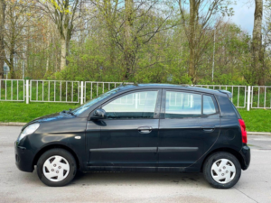 2009 Kia Picanto 1.0 1 5dr in Black — image 4