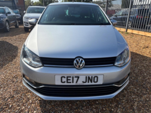 2017 Volkswagen Polo 1.2 Tsi Bluemotion Tech Match Euro 6 (s/s) 5dr in Silver — image 2