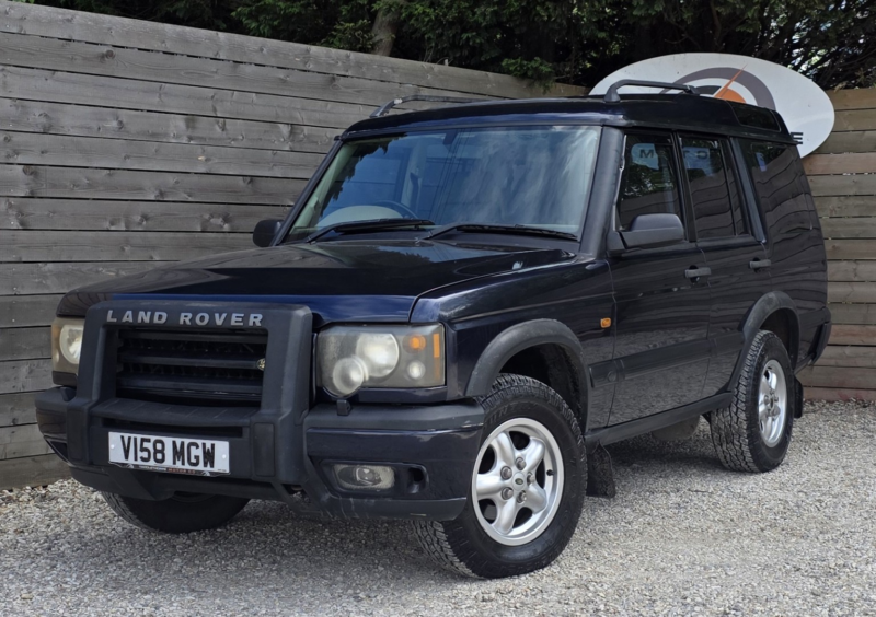 1999 Land Rover Discovery 4.0 I V8 Gs in Blue — image 1
