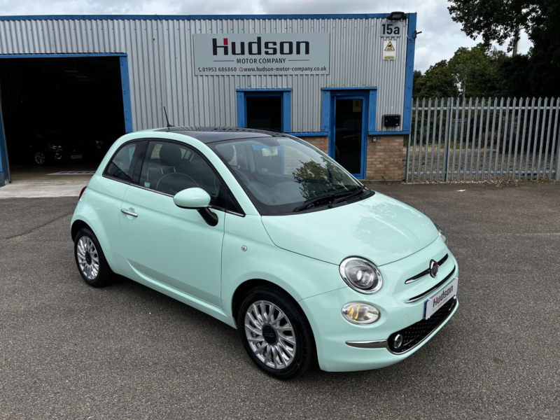 2018 Fiat 500 1.2 500 Lounge 3dr in Green — image 1