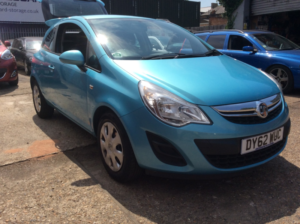 2012 Vauxhall Corsa 1.4 16v Exclusiv in Blue — image 2