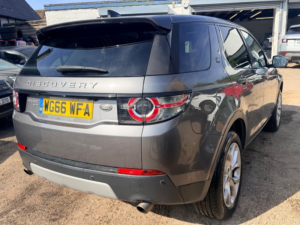 2016 Land Rover Discovery Sport Td4 Hse in Grey — image 4