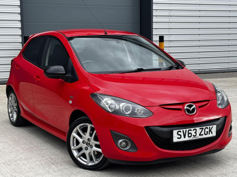 2013 Mazda Mazda2 1.3 Venture Euro 5 5dr in Red — image 1