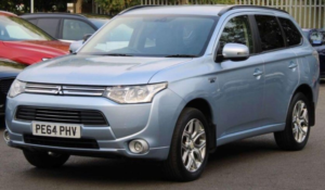2014 Mitsubishi Outlander 2.0h 12kwh Gx3h CVT 4WD Euro 5 (s/s) 5dr in Blue — image 2