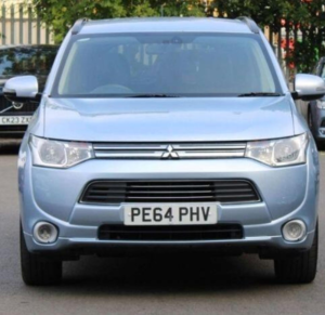 2014 Mitsubishi Outlander 2.0h 12kwh Gx3h CVT 4WD Euro 5 (s/s) 5dr in Blue — image 3