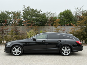 2013 Mercedes-Benz Cls 2.1 Cls250 Cdi Blueefficiency Amg Sport in Black — image 5