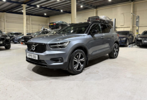 2019 Volvo Xc40 2.0 D3 R-Design Auto AWD Euro 6 (s/s) 5dr in Grey — image 3