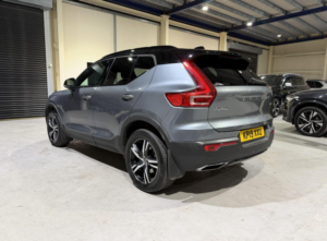2019 Volvo Xc40 2.0 D3 R-Design Auto AWD Euro 6 (s/s) 5dr in Grey — image 6