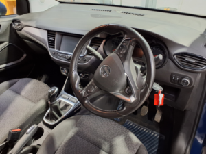 2019 Vauxhall Crossland X 1.2 Se SUV 5dr Petrol Manual Euro 6 (83 Ps) in Blue — image 5