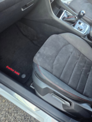 2019 SEAT Ateca 2.0 Tdi Fr SUV 5dr Diesel Manual Euro 6 (s/s) (150 Ps) in White — image 6