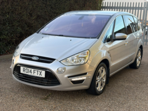 2014 Ford S-Max 2.0 Tdci Titanium in Silver — image 2