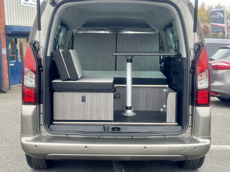 2018 Citroen Berlingo 1.2 Puretech Feel in Silver — image 1