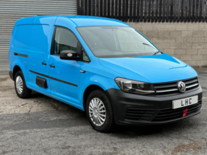 2016 Volkswagen Caddy Maxi 2.0 Tdi C20 Bluemotion Tech Startline Lwb Euro 6 (s/s) 6dr in Blue — image 2