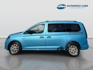 2023 Ford Tourneo Connect 5 Seater Titanium Ecoblue in Blue — image 4
