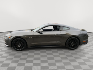 2017 Ford Mustang 5.0 V8 Gt Fastback 2dr Petrol Manual Euro 6 (416 Bhp) in Grey — image 5
