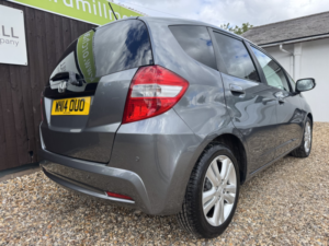2014 Honda Jazz 1.4 I-Vtec Es Plus in Grey — image 6